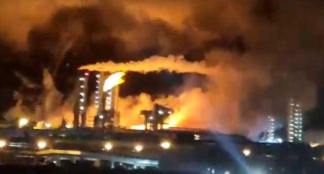 «Водородный взрыв»: Завод «Азот» в Новомосковске взорвался, начался сильный пожар