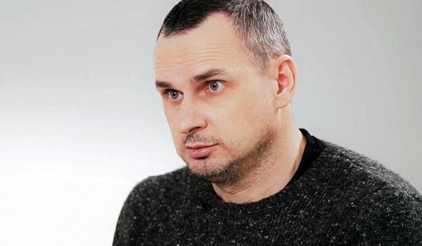Олег Сенцов представил два тома произведений о голодовке и жизни в российской тюрьме