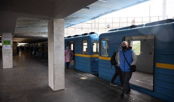 Наука таких не знает: в метро Киева обнаружены новые бактерии 
