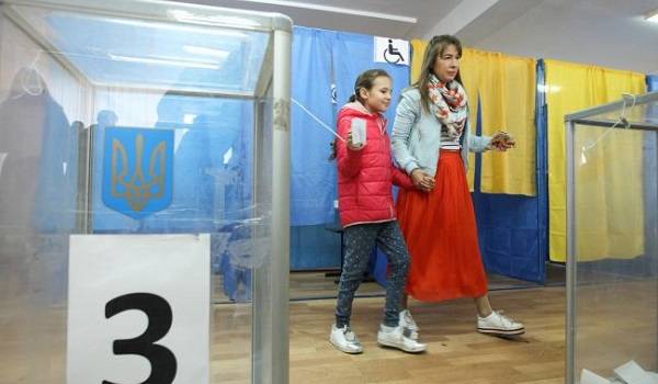 Украинцы определились с политическими симпатиями на выборах в Верховную Раду