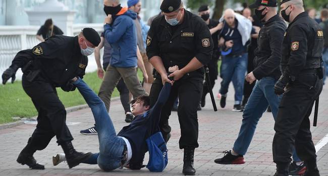 Можейко: Брутальные задержания не могут остановить протестное движение в Беларуси. Власть просто показывает, что никаких других инструментов у нее нет