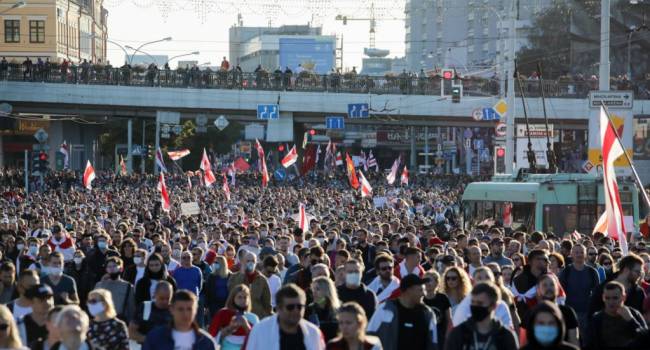 «Эти протесты будут массовыми»: политолог заявил, что в демонстрациях в Беларуси будут участвовать даже те, кто был против них 