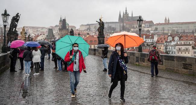 В Чехии зафиксирована рекордная смертность от коронавируса с начала пандемии