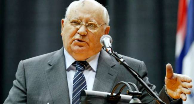 «Белорусы молодцы! Имеют характер»: Горбачёв отреагировал на протесты в Беларуси