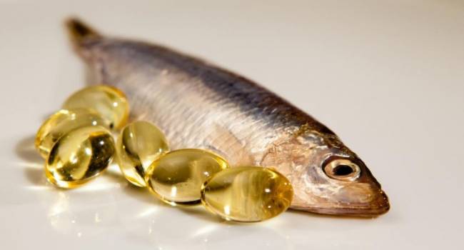 «Они не могут быть полноценной заменой»: диетолог развенчал главный миф о рыбьем жире