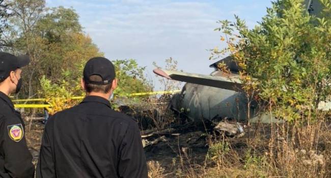 «Он прыгал с горящего самолета»: мама выжившего курсанта рассказала о его состоянии здоровья 