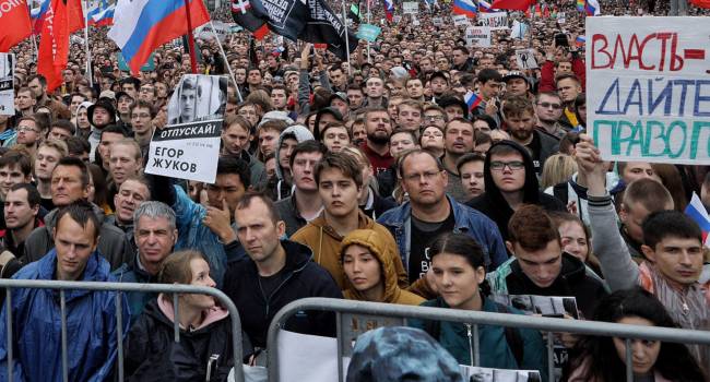 Журналист: спустя год нас ждет повторение событий Беларуси, но уже в России